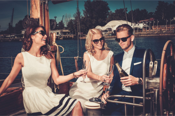 reasons-to-plan-your-next-company-party-on-yacht