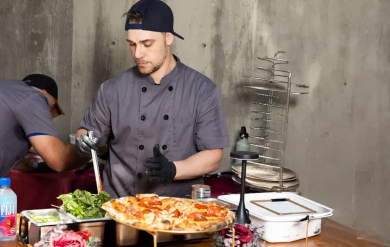 Restaurants, Catering, Services & Lodging in Marina del Rey